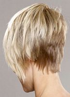  modne blond fryzury krótkie,  galeria  ze zdjęciami fryzur dla kobiet w katalogu z numerem  9